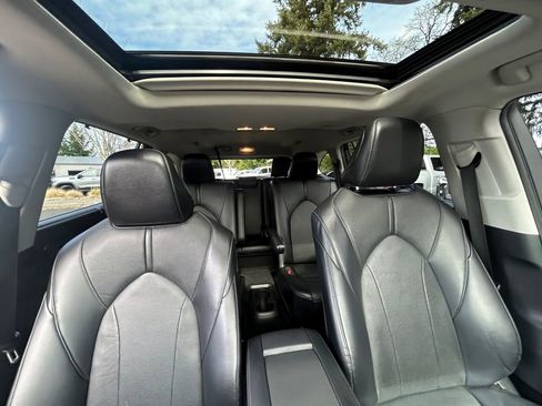 Used 2023 Toyota Highlander Limited AWD/4WD image 28