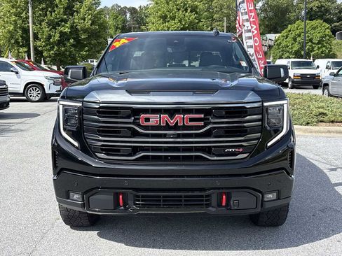 Used 2024 GMC Sierra 1500 AT4 w/ Technology Package AWD/4WD image 3
