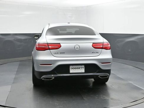 Used 2017 Mercedes-Benz GLC 300 4MATIC Coupe image 5