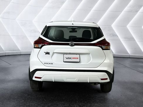 Used 2024 Nissan Kicks S FWD image 5