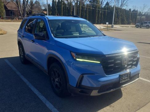 Used 2023 Honda Pilot TrailSport image 20