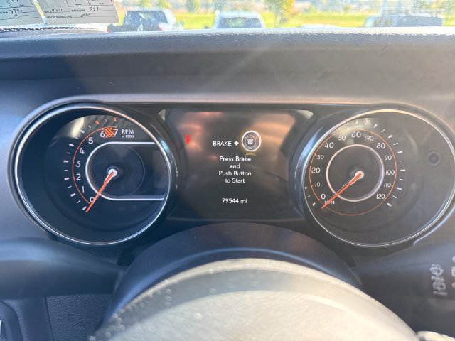 Used 2021 Jeep Wrangler Unlimited Sport AWD/4WD image 25