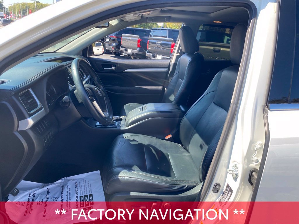 Used 2016 Toyota Highlander XLE FWD image 5