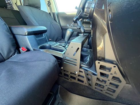 Used 2016 Toyota 4Runner 4WD image 10