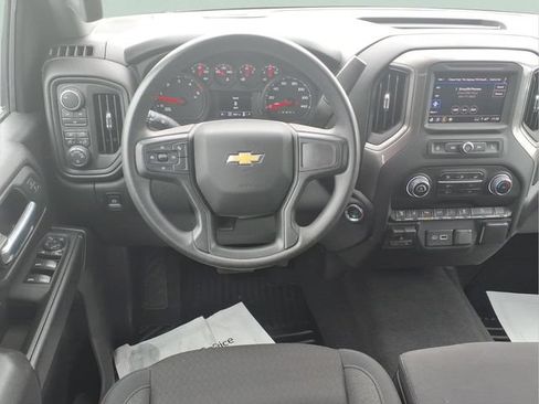 Used 2026 Chevrolet Silverado 2500 Custom w/ Custom Value Package AWD/4WD image 4