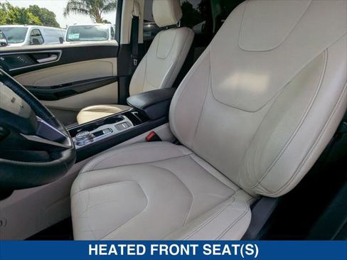 Used 2019 Ford Edge Titanium image 20