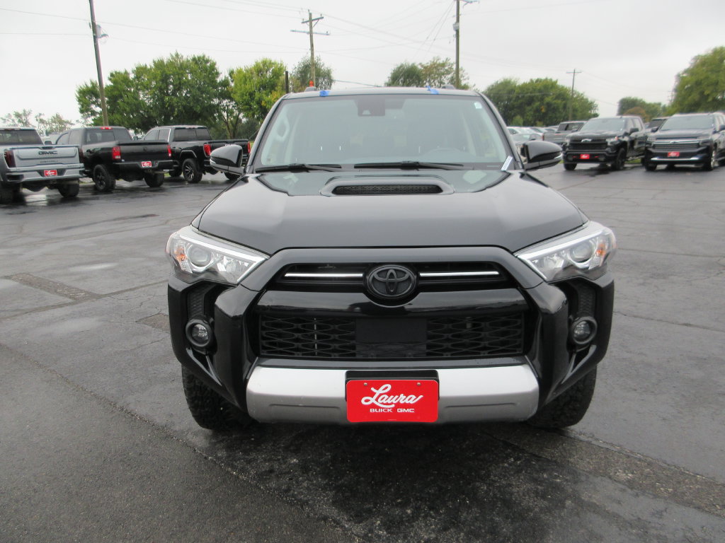Used 2021 Toyota 4Runner TRD Off-Road Premium AWD/4WD image 13