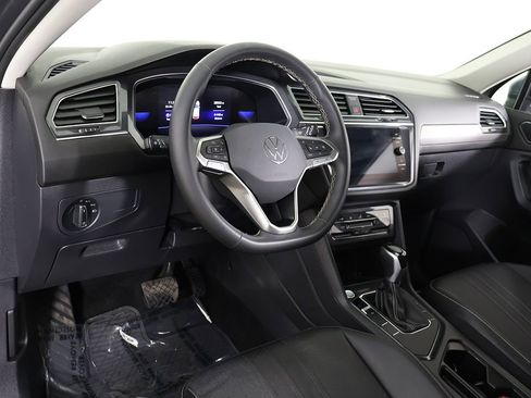Used 2023 Volkswagen Tiguan SE FWD image 27