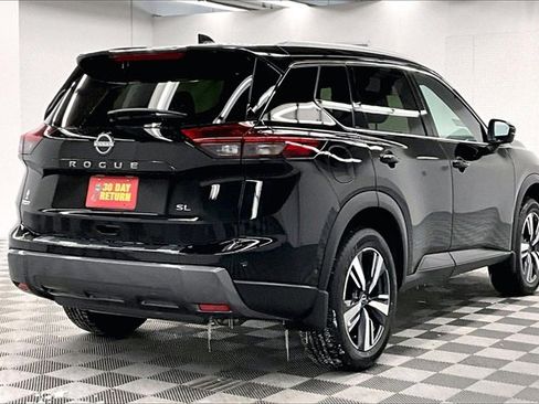 New 2025 Nissan Rogue SL image 17