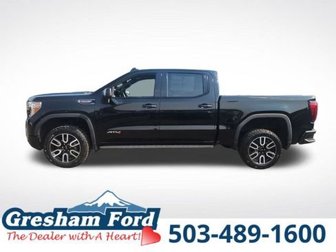 Used 2022 GMC Sierra 1500 AT4 w/ AT4 Premium Package AWD/4WD image 3