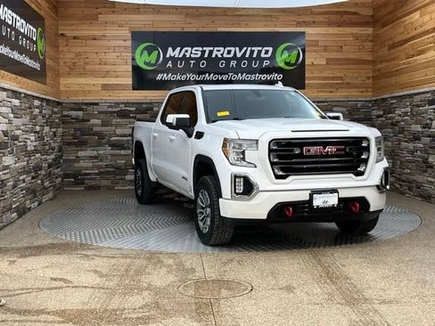 Used 2021 GMC Sierra 1500 AT4 w/ AT4 Preferred Package AWD/4WD image 2