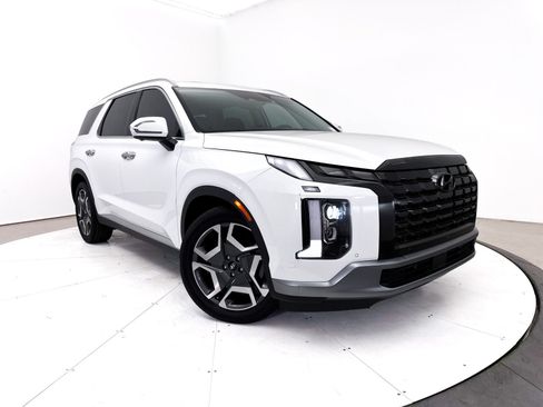 Used 2024 Hyundai Palisade Limited FWD image 1