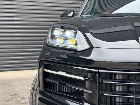 Certified 2026 Porsche Cayenne image 12