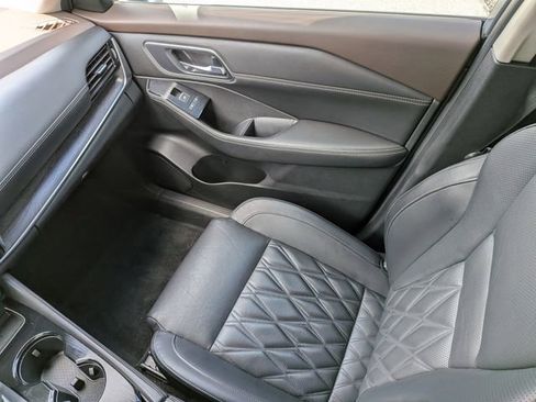 Certified 2023 Nissan Rogue Platinum w/ Platinum Premium Package image 15