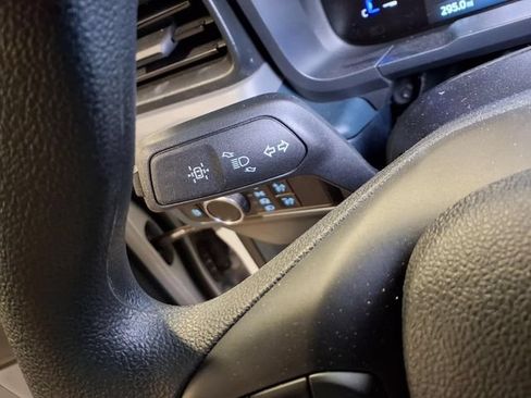 Certified 2025 Ford Maverick XL FWD image 12