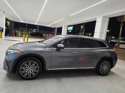 Used 2023 Mercedes-Benz EQS 580 4MATIC SUV w/ Exclusive Trim Package image 3