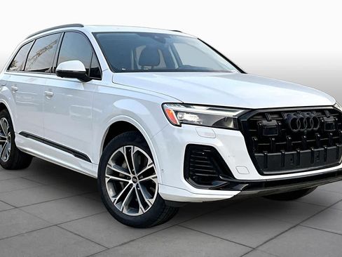 Certified 2026 Audi Q7 2.0T Premium AWD/4WD image 3