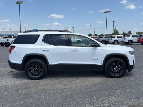 Used 2023 GMC Acadia AT4 w/ Technology Package AWD/4WD image 2