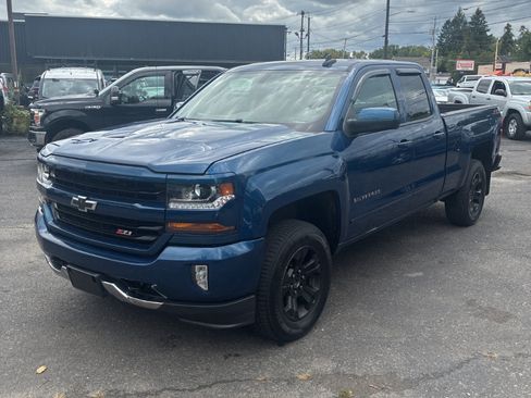 Used 2018 Chevrolet Silverado 1500 LT w/ All Star Edition image 38