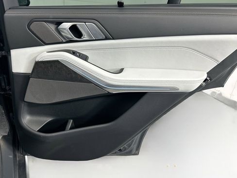 Certified 2026 BMW X5 sDrive40i w/ Climate Comfort Package image 26