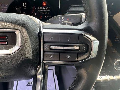 Used 2025 GMC Acadia Elevation AWD/4WD image 23