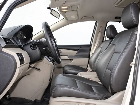 Used 2016 Honda Odyssey SE image 11