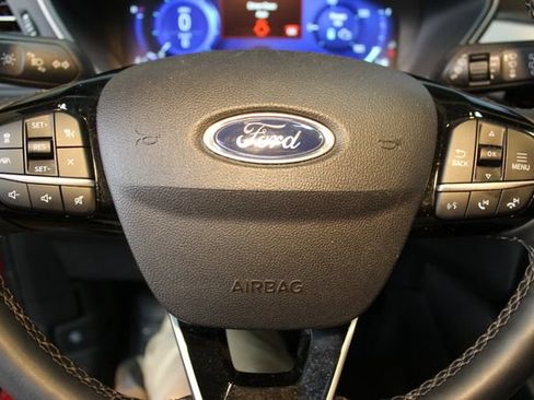 Used 2022 Ford Escape SEL w/ Technology Package image 22