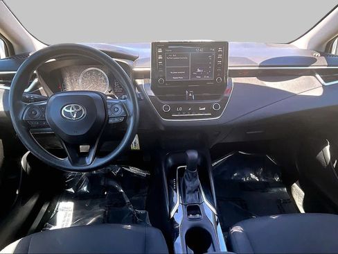 Used 2021 Toyota Corolla LE FWD image 15