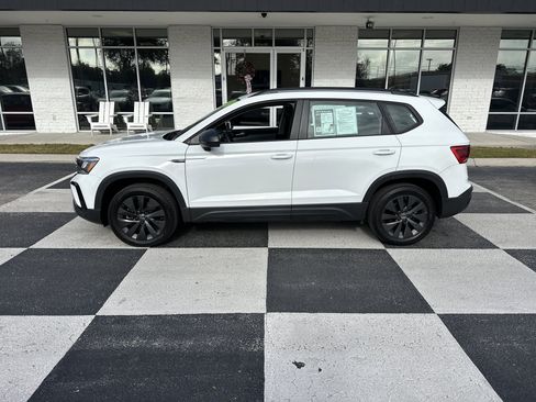 Used 2024 Volkswagen Taos S image 1