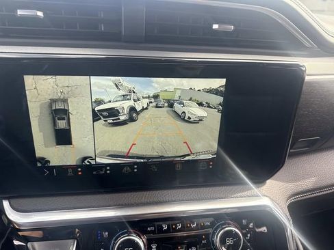 Used 2024 GMC Sierra 2500 Denali w/ Technology Package image 25