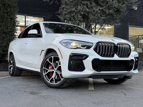 Used 2022 BMW X6 xDrive40i w/ M Sport Package image 7