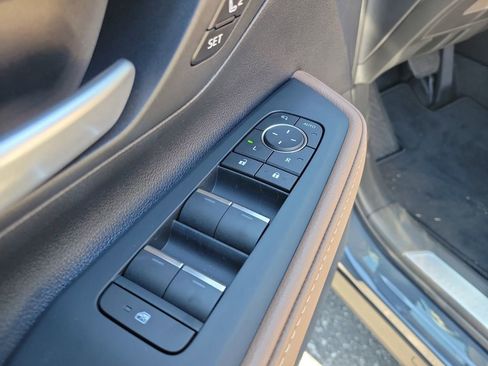 New 2026 Toyota Grand Highlander Platinum image 17