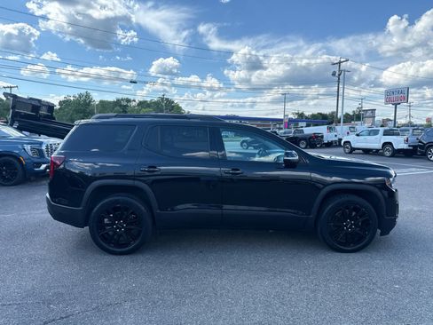 Certified 2023 GMC Acadia SLT w/ Elevation Edition AWD/4WD image 6