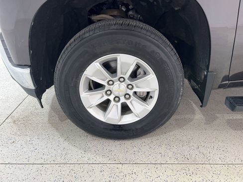 Used 2021 Chevrolet Silverado 1500 LT AWD/4WD image 28