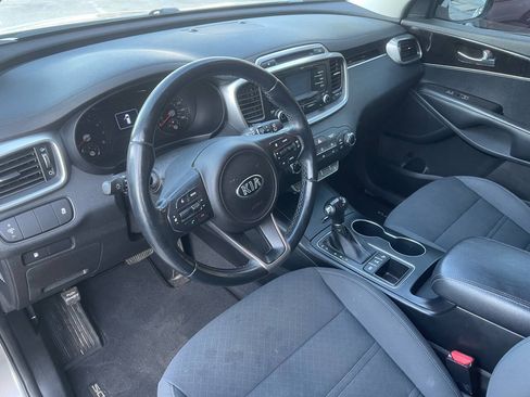 Used 2016 Kia Sorento AWD w/ LX Convenience Package image 14