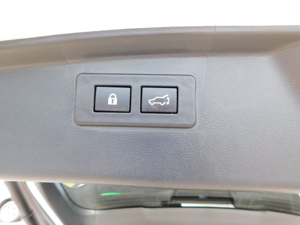 Used 2021 Subaru Outback Touring XT AWD/4WD image 24
