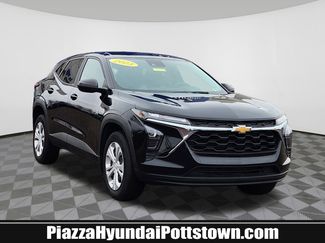 Used 2024 Chevrolet Trax LS w/ Driver Confidence Package video 1