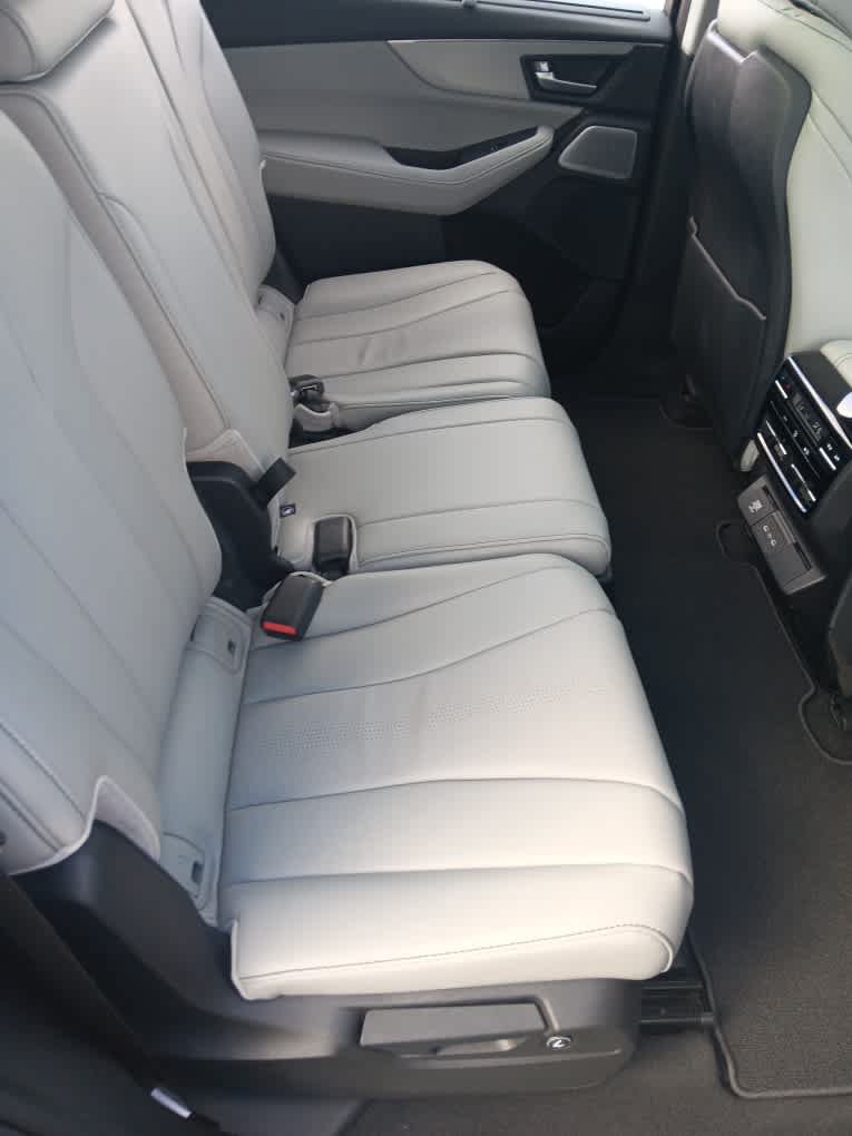 Used 2026 Acura MDX w/ Technology Package AWD/4WD image 19