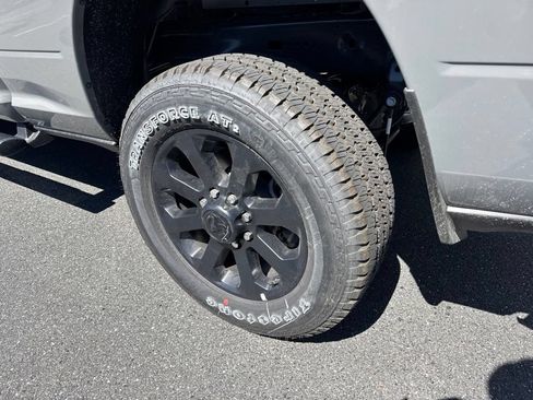 New 2026 RAM 2500 Tradesman AWD/4WD image 17