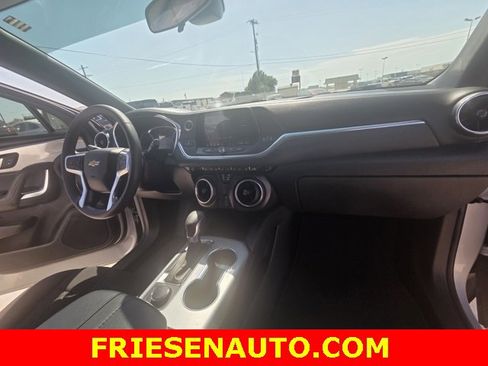 Used 2022 Chevrolet Blazer LT image 19