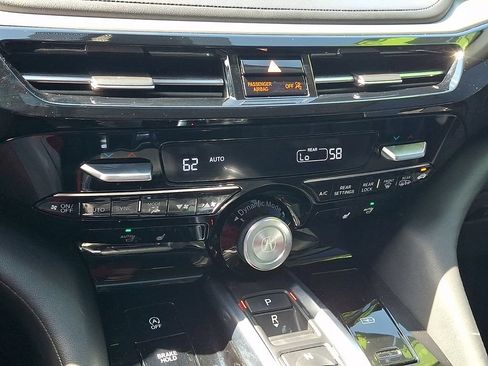 Certified 2024 Acura MDX SH-AWD w/ Technology Package image 16