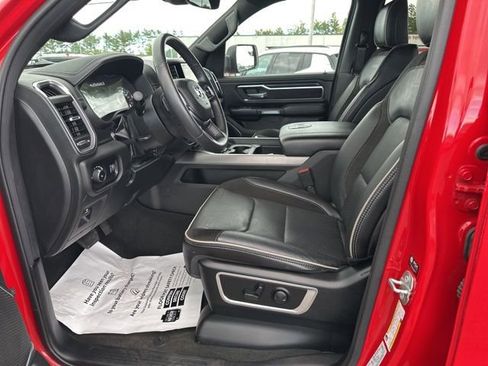 Used 2024 RAM 1500 Laramie image 14