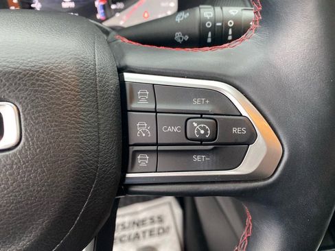 Used 2022 Jeep Compass Trailhawk w/ Trailhawk Convenience Group image 19