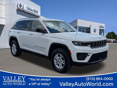 Used 2023 Jeep Grand Cherokee Laredo w/ Trailer Tow Prep Group (B)