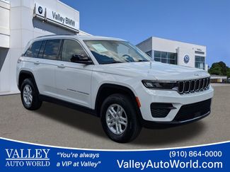 Used 2023 Jeep Grand Cherokee Laredo w/ Trailer Tow Prep Group (B) image 1