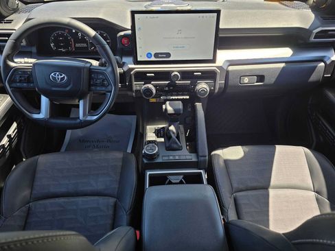 Used 2026 Toyota 4Runner TRD Off-Road Premium AWD/4WD image 18
