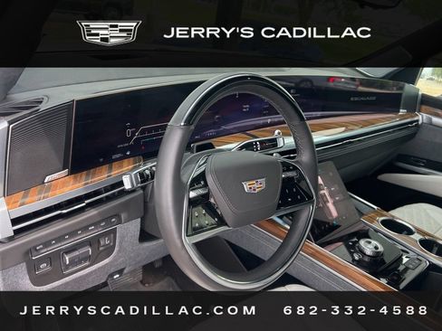 Used 2025 Cadillac Escalade Sport Platinum AWD/4WD image 8