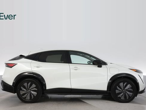 Used 2025 Nissan Ariya Platinum AWD/4WD image 13