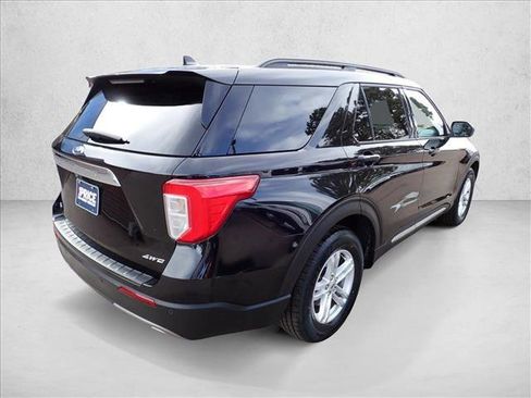 Certified 2023 Ford Explorer XLT w/ Equipment Group 202A image 4