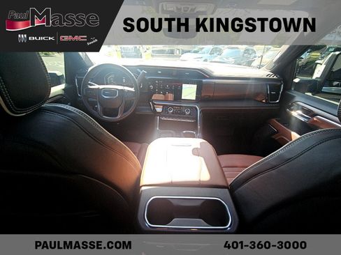 Certified 2025 GMC Sierra 2500 Denali Ultimate AWD/4WD image 16